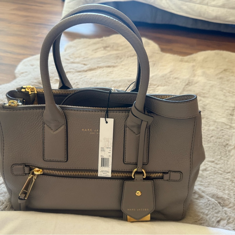 Marc Jacobs Gray Satchel with Gold Accents- it’s original - Picture 4 of 10